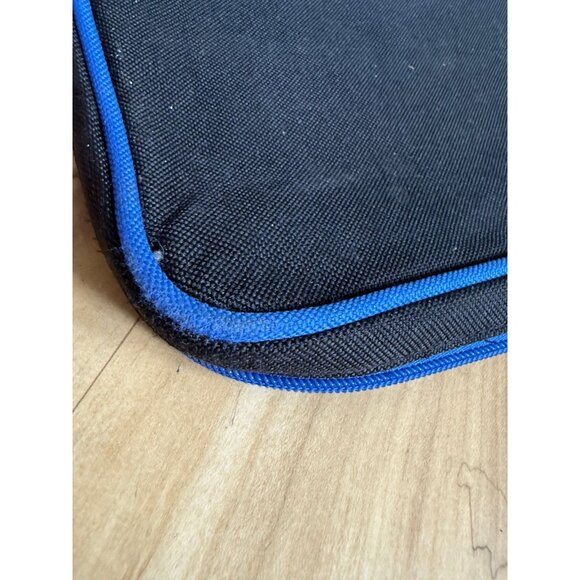 Blue and black storage zip up container - Picture 4 of 9